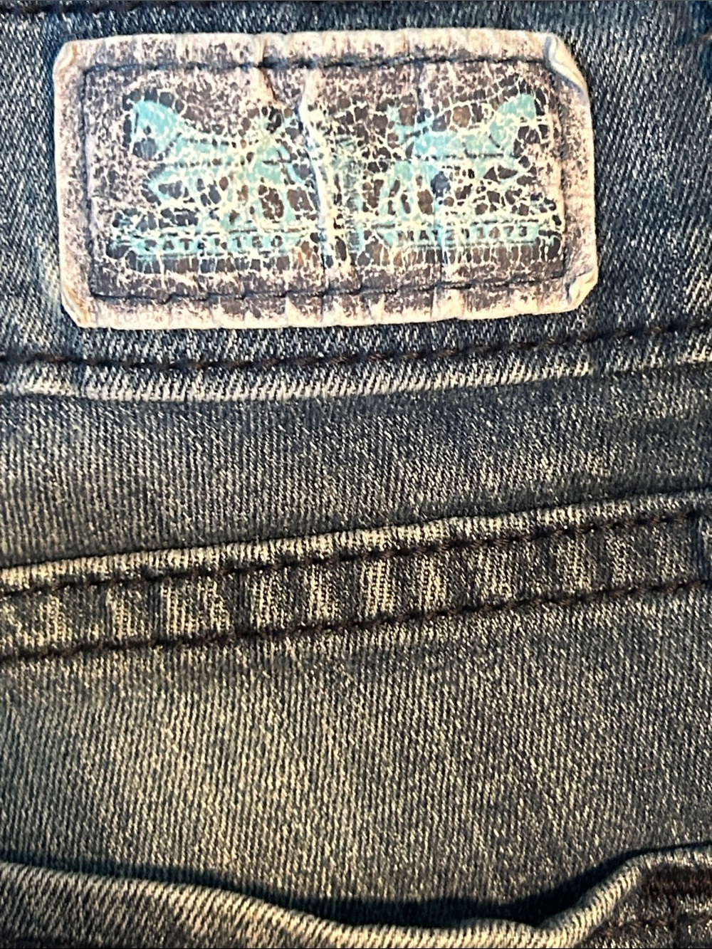 Levi's Women's Boot Cut Jeans in Faded Blue Denim - Picture 7 of 10
